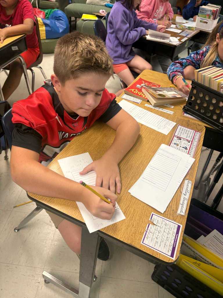 WES 4th graders in Ms. Cox’s reading classes visited the Class Café to “taste test” different genres of books! Students sampled stories, shared their favorites, decorated placemats, and even ended with a sweet cupcake treat.  Such a fun way to spark a love for reading! ❤️🤍