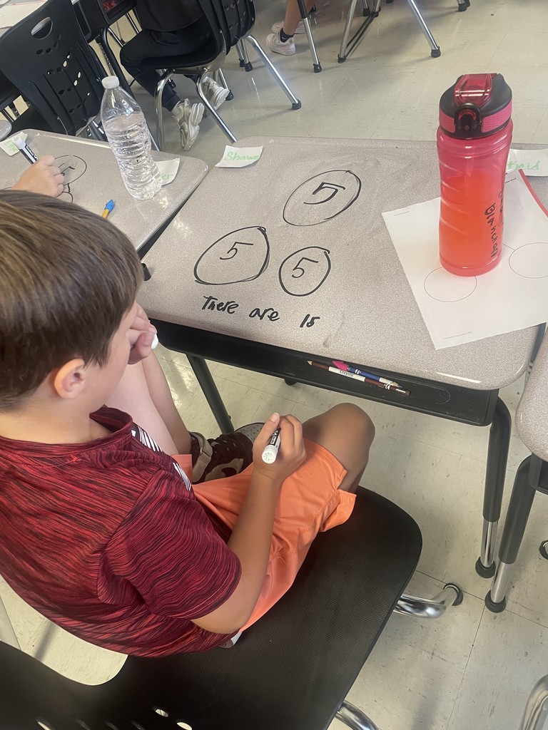 Mrs. Russell’s 3rd grade class had a blast turning math review into something unforgettable! Instead of the usual review, students grabbed their dry erase markers and practiced math right on their desks. 🙌  The room was filled with excitement and creativity — so much so that students said it was “the best day ever!”❤️🤍