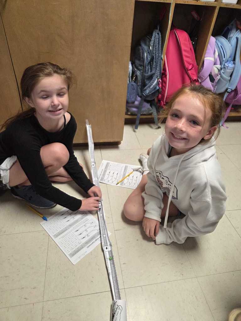Mrs. Wilson’s 4th grade class turned the classroom into a mini theme park today as students designed and tested their own roller coaster tracks!     The challenge: demonstrate the transfer of energy by releasing a marble at different heights to see how it impacts where the “bumper car” lands.  Warriors discover how energy works in the real world.  ❤️🤍