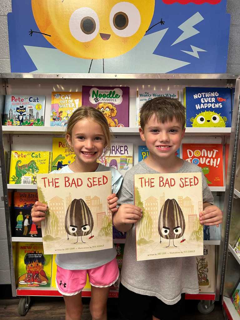 WES students are having a great time picking out their favorite books and discovering new stories!   We want to thank our amazing volunteers who have helped make the fair such a fun and successful event — we couldn’t do it without you! 🙌  The Book Fair continues through Thursday evening, and parents are invited to shop on Thursday from 3:30 PM – 8:00 PM.  Every purchase supports our school library and encourages a lifelong love of reading!  ❤️🤍📚
