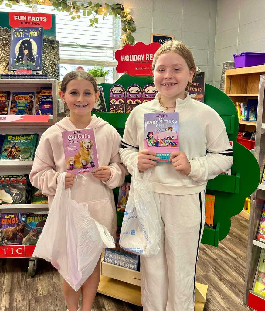 WES students are having a great time picking out their favorite books and discovering new stories!   We want to thank our amazing volunteers who have helped make the fair such a fun and successful event — we couldn’t do it without you! 🙌  The Book Fair continues through Thursday evening, and parents are invited to shop on Thursday from 3:30 PM – 8:00 PM.  Every purchase supports our school library and encourages a lifelong love of reading!  ❤️🤍📚