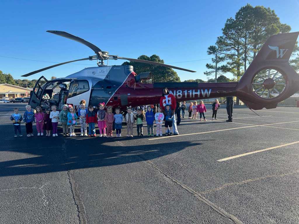 Exciting day for Westside Pre-K!  Thank you to Hospital Wing for flying in and showing our students their medical helicopter as part of the Community Helpers unit.   Our Lil' Warriors loved it!  ❤️🤍