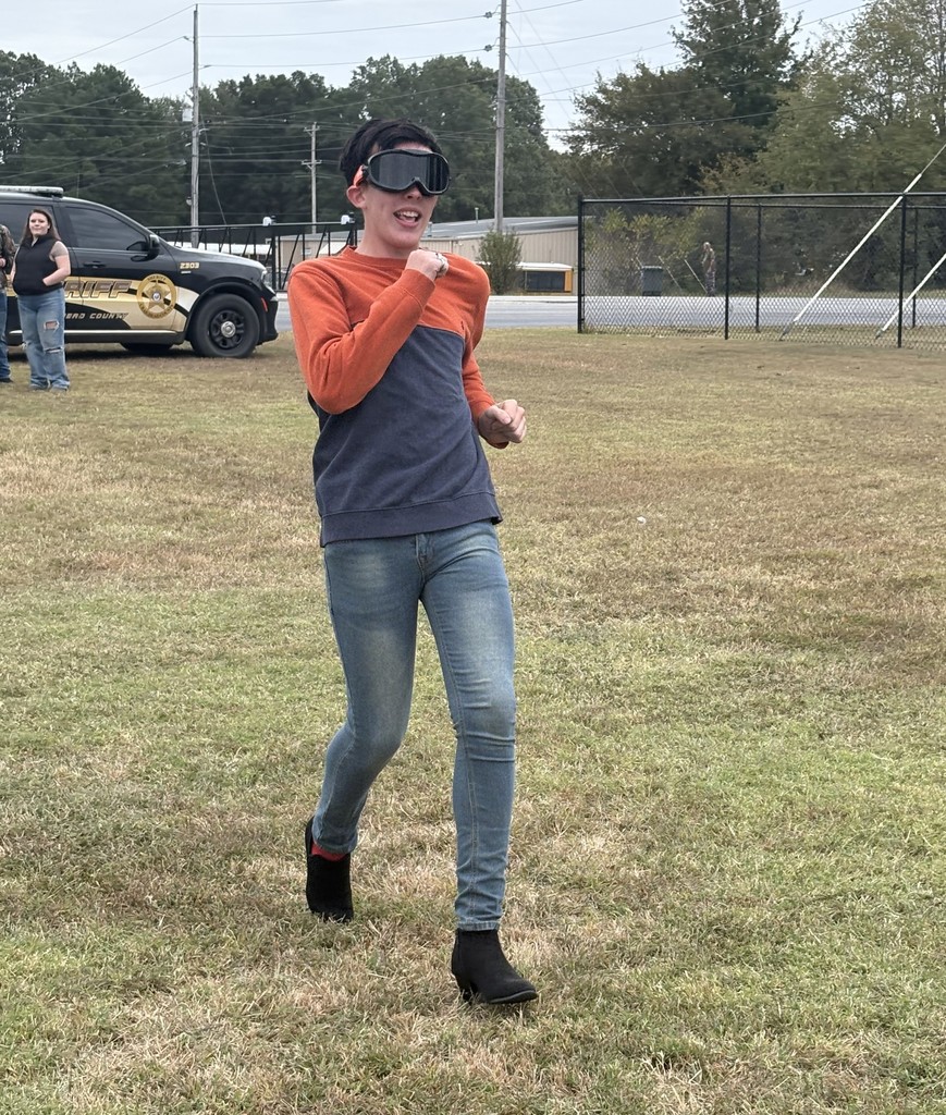 WHS seniors participated in an important presentation this morning from the Craighead County Sheriff’s Department focused on the dangers and consequences of impaired and distracted driving.  Deputies shared valuable information and real-life examples to help students make safe and responsible choices behind the wheel.  We appreciate the @Craighead County Sheriff’s Department for taking the time to partner with us and support our students.