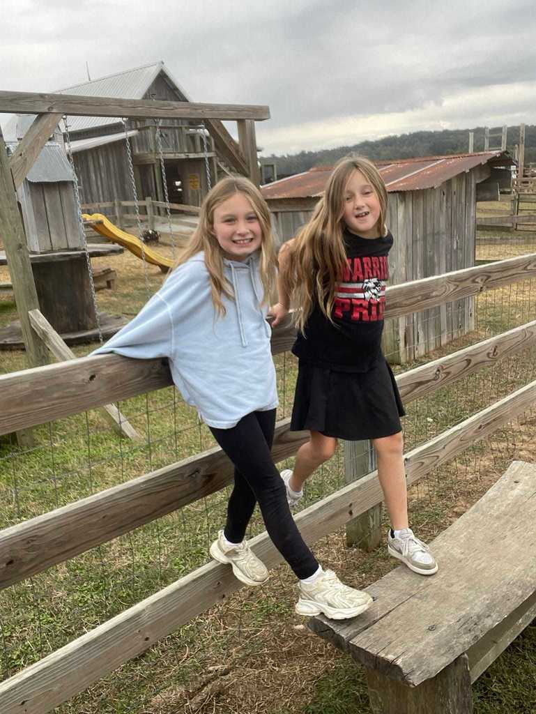 Friday was a fun day for our WES third graders at Jackson Farm!  Our students were recognized  for their good behavior and respectful attitudes — something that makes us extra proud of our students and teachers! ❤️🤍