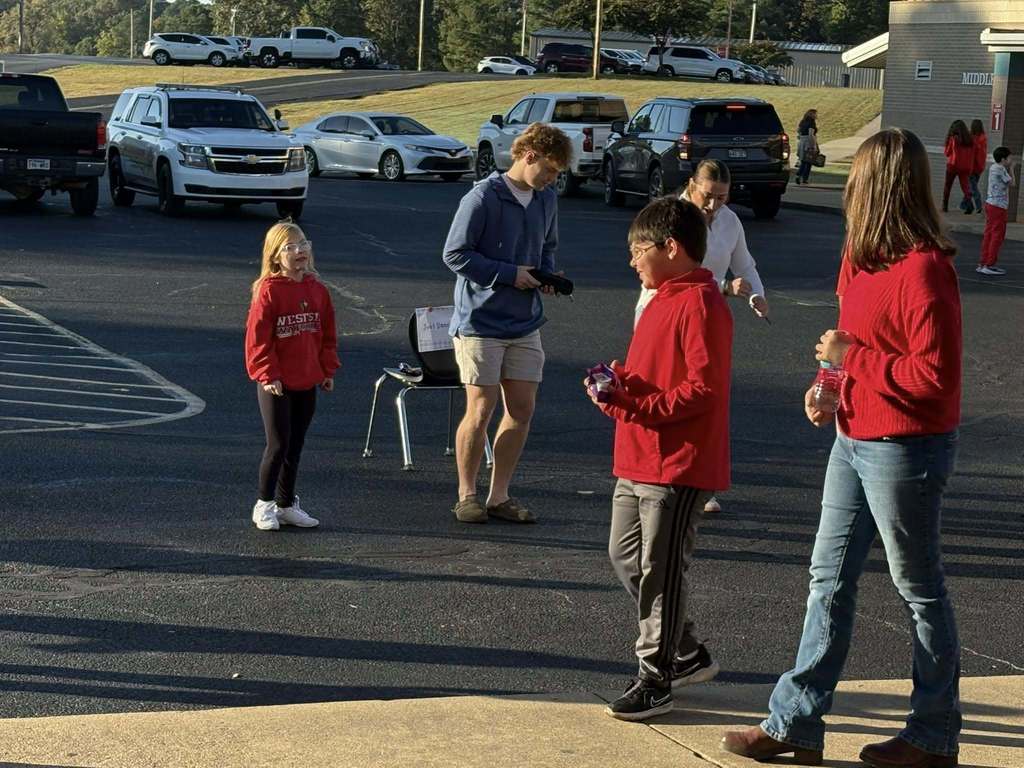 WMS positive behavior team put on a block party for middle school students who have had positive behavior so far this school year!   Thank you to WHS Student Council and WHS EAST for their help in running the stations!