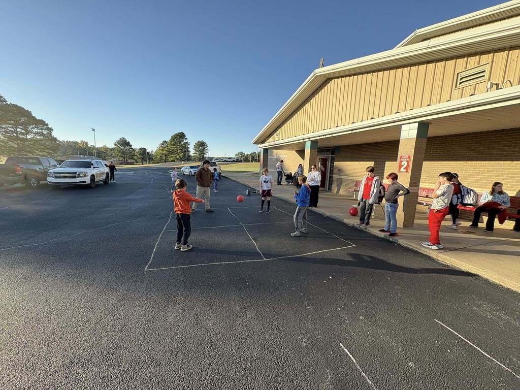 WMS positive behavior team put on a block party for middle school students who have had positive behavior so far this school year!   Thank you to WHS Student Council and WHS EAST for their help in running the stations!