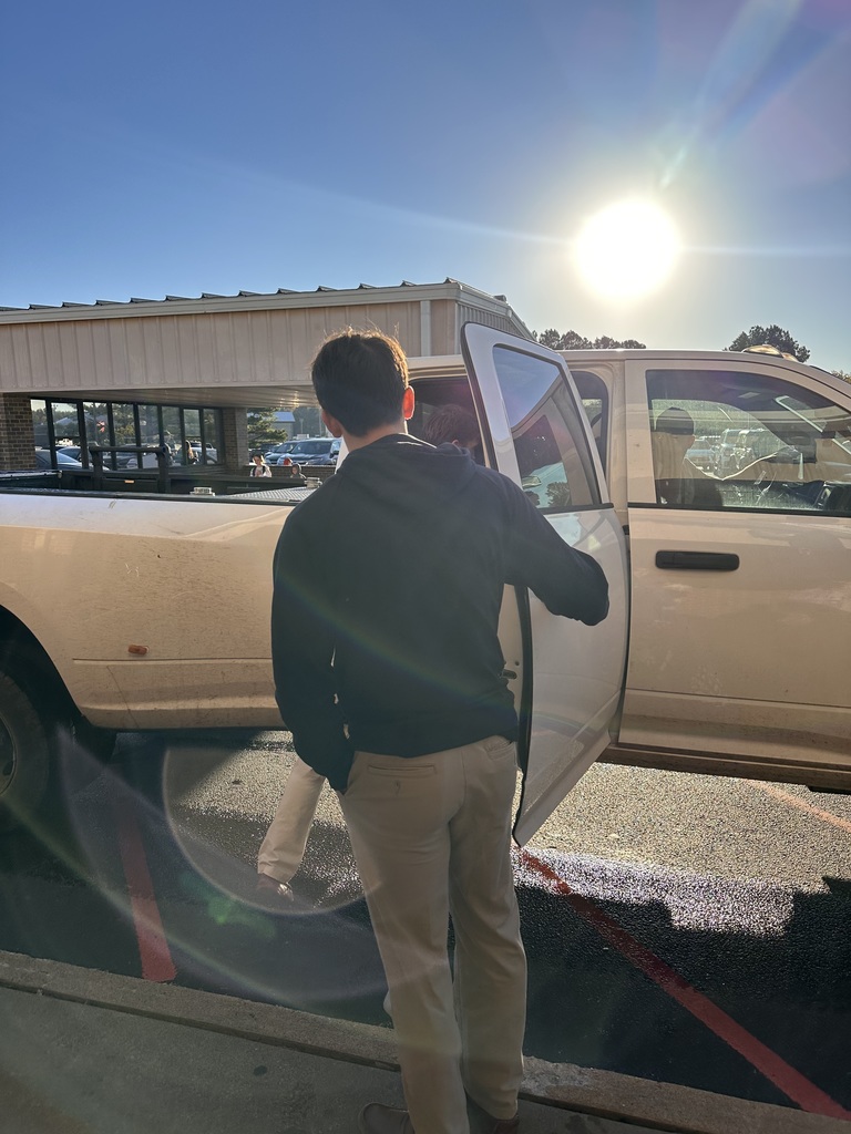 WHS Boys Basketball team brought the spirit to Westside Elementary this morning! 🏀❤️🤍  Players helped open car doors and greeted students with big smiles to start the day, then joined the morning meeting to pump up our Lil Warriors and their families for tonight’s Red & White Game!  Join us for an evening full of fun — BBQ dinner, alumni game, Lil Dribblers performance, and Lil Cheer! Festivities kick off at 5:30 p.m. at WHS.