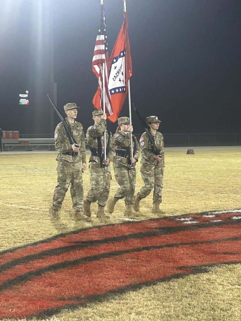 A big shoutout to our Westside Warrior Color Guard for an excellent presentation on Friday night! Each cadet represented Westside with honor and Warrior pride. ❤️🤍  Commander: Matthew Sellers State Flag: Jadyn Bright Lead Rifle: Liam Lesley Trail Rifle: Lilly Harbin  Great job, Warriors — we’re proud of you!❤️🤍