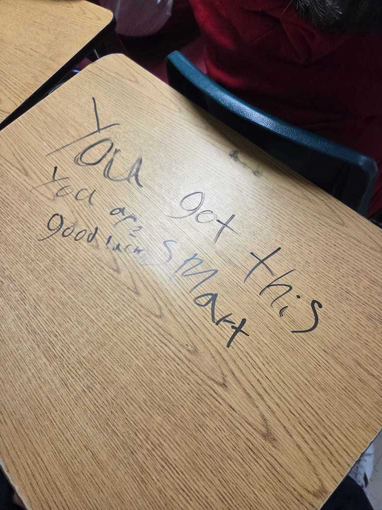 A little positivity goes a long way! Ms. Wilson’s 4th graders shared encouraging notes with their classmates to wish them luck on their test. Love seeing Warriors lift each other up! ❤️🤍