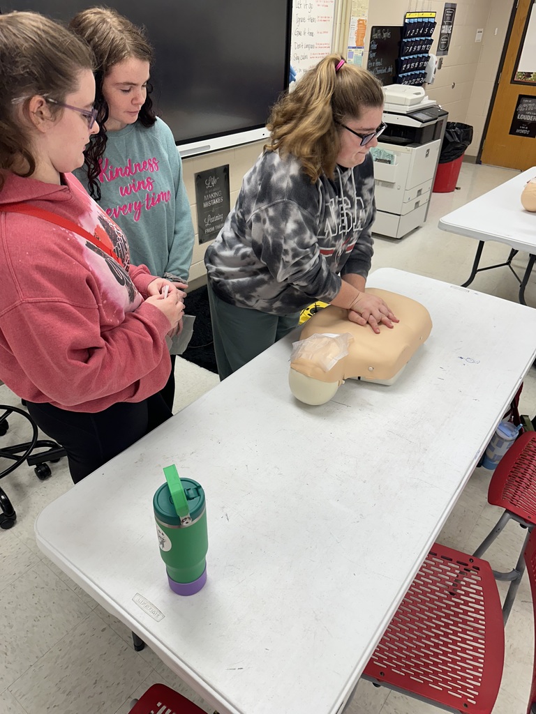Our 9th grade health classes completed their CPR training this week with Coach Schwarz! We’re proud of these students for gaining such an important, life-saving skill.  ❤️🤍💪