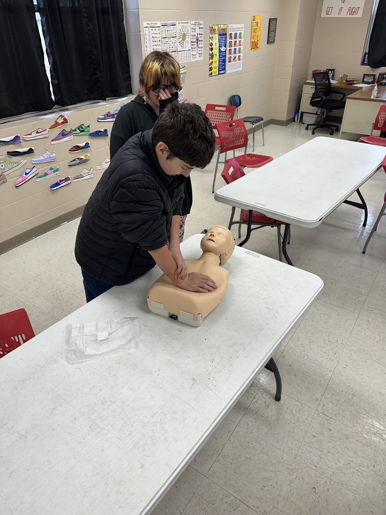 Our 9th grade health classes completed their CPR training this week with Coach Schwarz! We’re proud of these students for gaining such an important, life-saving skill.  ❤️🤍💪