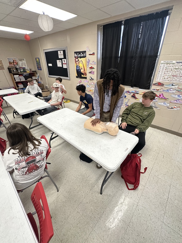 Our 9th grade health classes completed their CPR training this week with Coach Schwarz! We’re proud of these students for gaining such an important, life-saving skill.  ❤️🤍💪