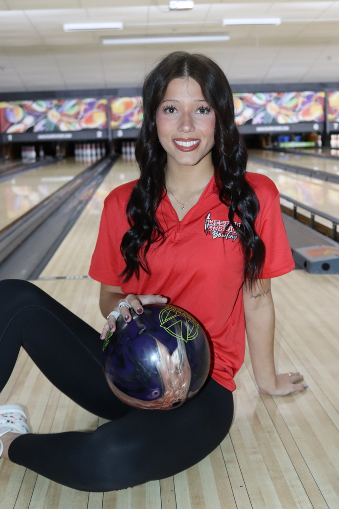 Westside High School will honor its Senior Bowling athletes on Monday, January 12th, in the WHS Gym. Participants and escorts are asked to arrive by 6:30 p.m. in the gym lobby. We look forward to recognizing these students for their dedication and achievements.  ❤️🤍