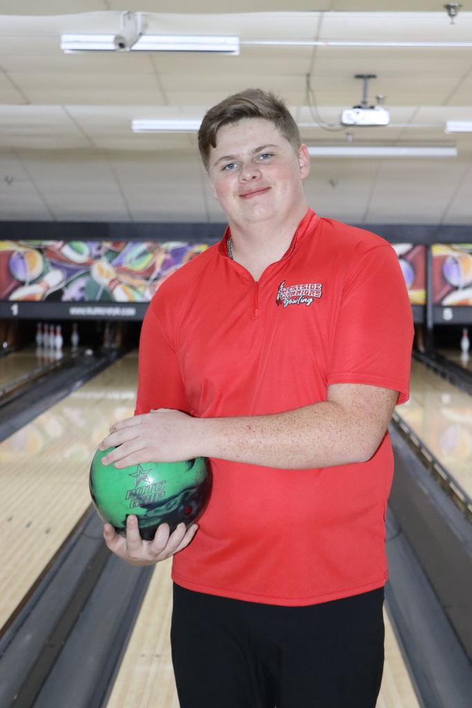 Westside High School will honor its Senior Bowling athletes on Monday, January 12th, in the WHS Gym. Participants and escorts are asked to arrive by 6:30 p.m. in the gym lobby. We look forward to recognizing these students for their dedication and achievements.  ❤️🤍