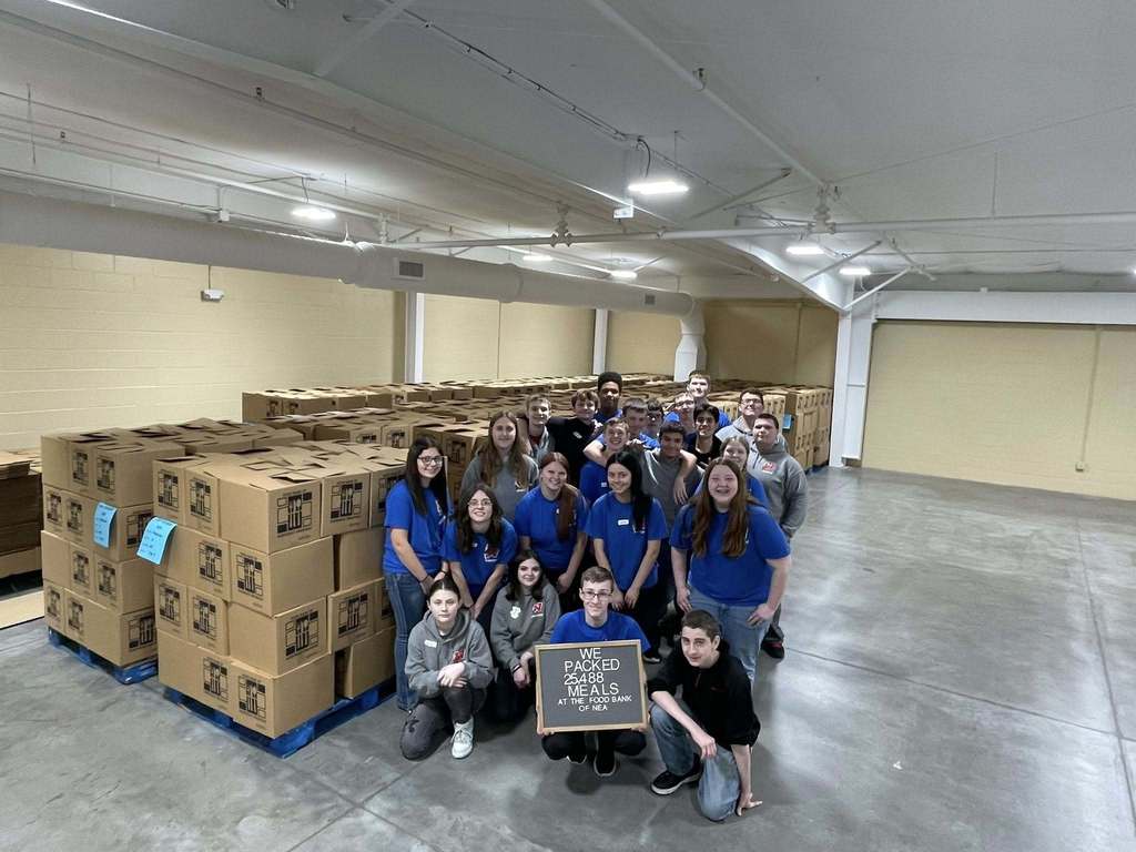 Today, our ROTC cadets volunteered with the Food Bank of Northeast Arkansas to pack Senior Boxes for those in need. Their hard work and dedication helped pack an incredible 884 boxes (21 pallets)—providing a total of 25,488 meals for members of our community. We are so proud of these students for serving others and representing Westside with leadership and compassion. 💪 Great job, Warriors! ❤️🤍