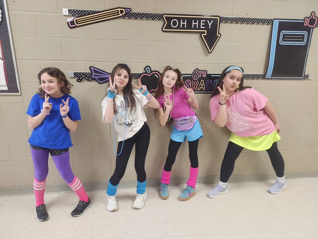 A few Warriors who rocked Decade Day during Basketball Homecoming Spirit Week....❤️🤍