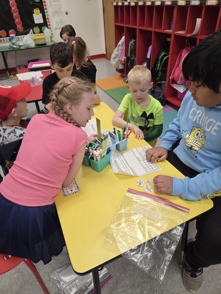 Mrs. Ally and Mrs. Wilson’s classes collaborated again today! Fourth grade students brought word problems to share with the kindergarten classes and helped guide them through solving using strategies such as tally marks, writing equations, and drawing pictures. After completing their work, students were treated to a fun science surprise! They dropped “mystery globs” into an unknown liquid and watched as they dissolved—revealing Mario coins and jewels inside. Great collaboration and hands-on learning happening at Westside! ❤️🤍