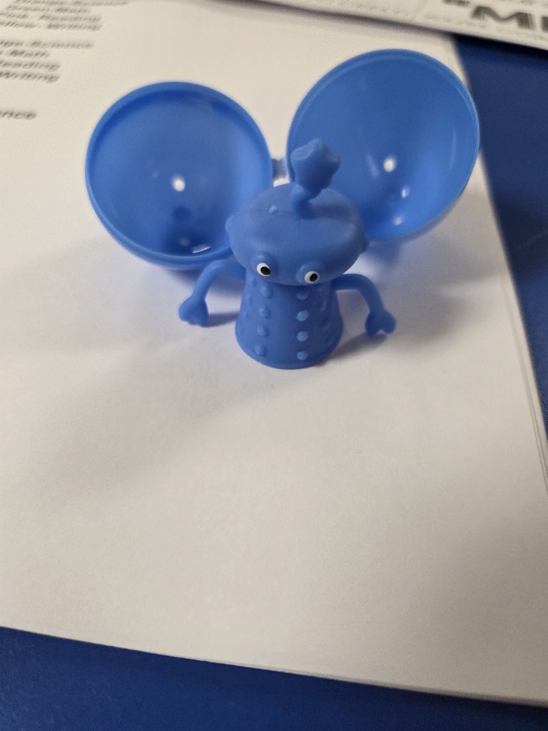 Collaboration is growing at Westside! ❤️🤍  This morning, Mrs. Wilson’s 4th graders joined Mrs. Wolverton’s kindergarten class for a fun and engaging learning experience. Students worked together to practice reading word problems, identify key words, and build their skills in addition and subtraction within 10.  To top it off, each kindergarten student received an Easter egg with a special surprise inside after finishing their work!🥰