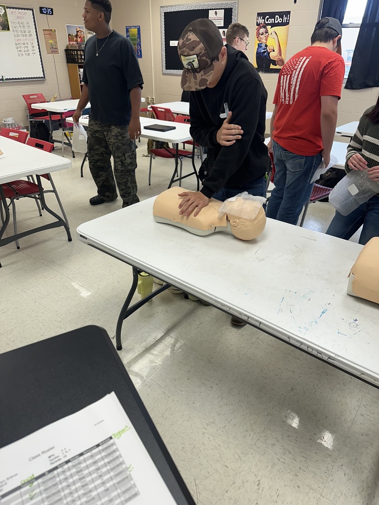 ❤️ Hands-On Learning in Action! ❤️ Coach Brittnee Schwarz’s 9th grade health class recently learned the life-saving skill of CPR! Students had the opportunity to practice and gain valuable knowledge that could one day help save a life. We are proud to see our students building real-world skills that make a difference both in and out of the classroom.