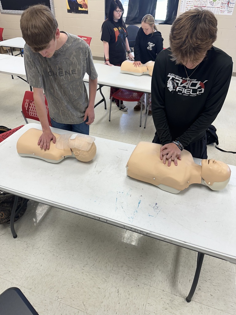 ❤️ Hands-On Learning in Action! ❤️ Coach Brittnee Schwarz’s 9th grade health class recently learned the life-saving skill of CPR! Students had the opportunity to practice and gain valuable knowledge that could one day help save a life. We are proud to see our students building real-world skills that make a difference both in and out of the classroom.