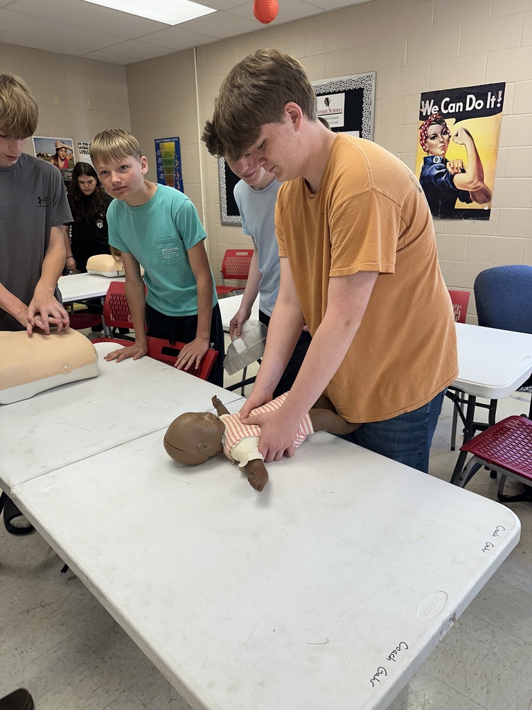❤️ Hands-On Learning in Action! ❤️ Coach Brittnee Schwarz’s 9th grade health class recently learned the life-saving skill of CPR! Students had the opportunity to practice and gain valuable knowledge that could one day help save a life. We are proud to see our students building real-world skills that make a difference both in and out of the classroom.