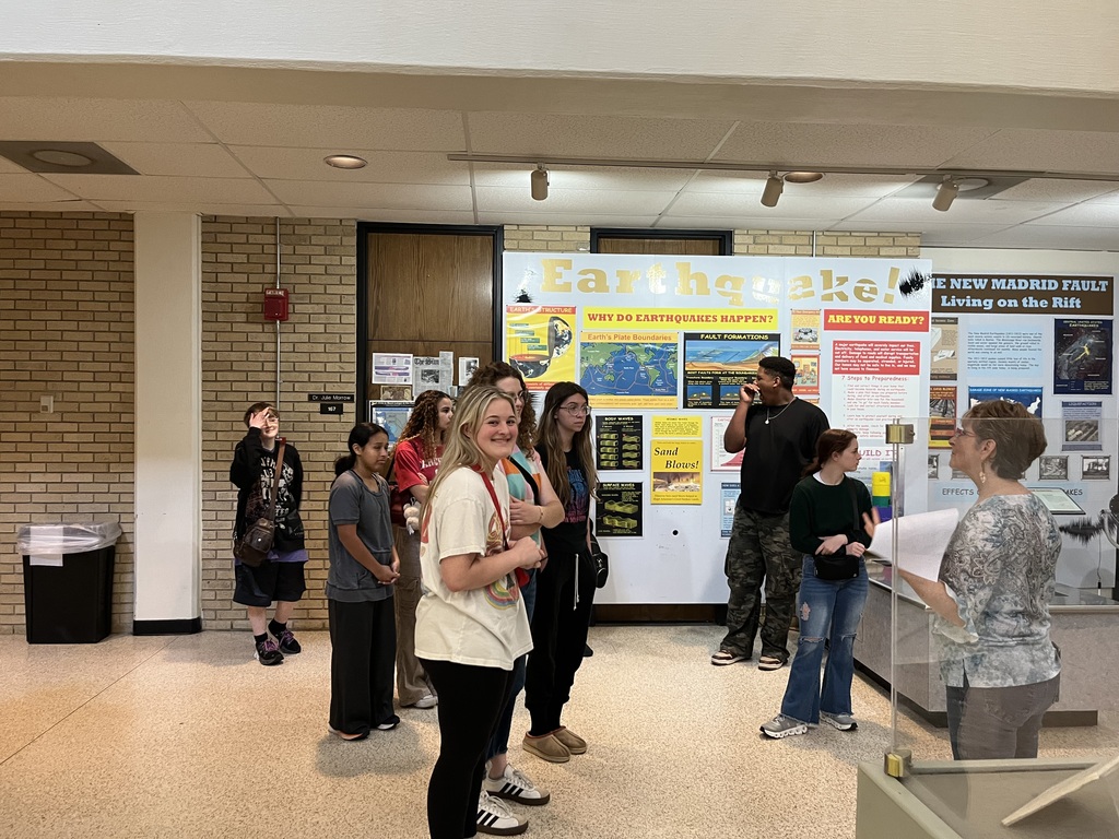 WHS Spanish Club students had a fantastic day at the ASU Museum! They participated in a scavenger hunt and got hands-on in the Tinker Shop, where they created flying objects, moving pictures, and even buildings.  Afterward, the group enjoyed a visit to Los Arcos, where students had the opportunity to try new foods and do a little shopping.  Great job Warrior for Westside so well and making the most of a fun and educational experience!  ❤️🤍