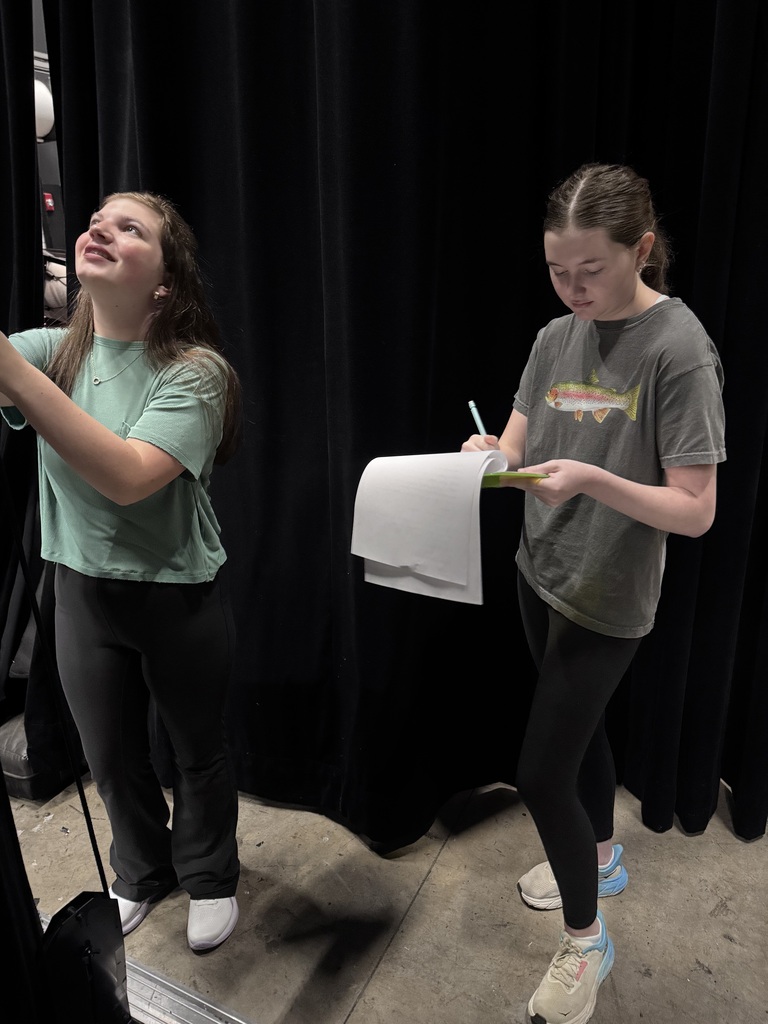 Ms. Whitney Hall’s Theatre I students took part in a theatre scavenger hunt, exploring the auditorium while learning about the equipment, spaces, and resources they’ll use when working on productions throughout the year. Another great example of our Warriors putting learning into action! 🎬🎭❤️🤍
