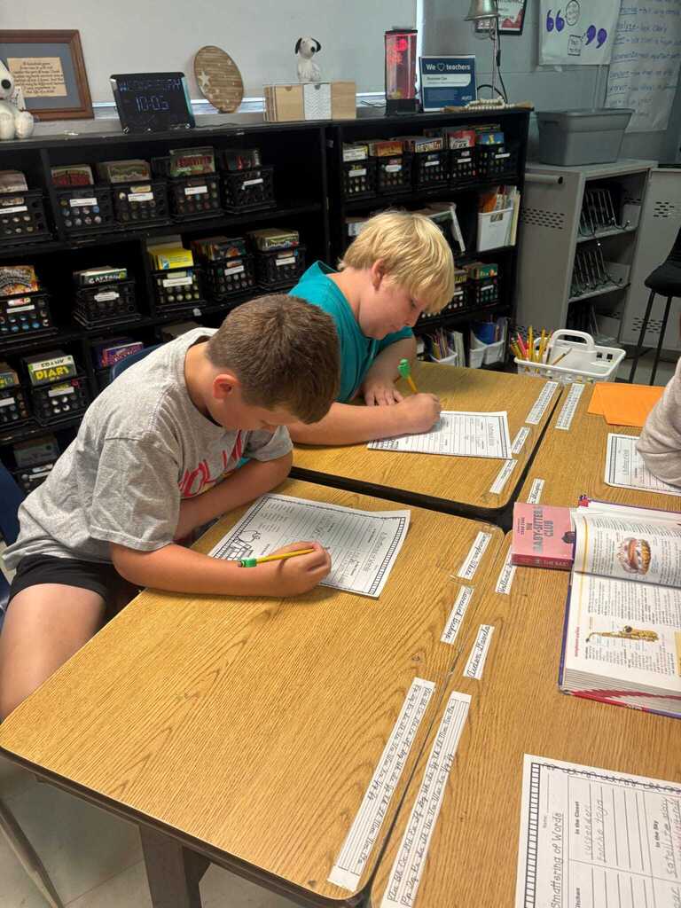 Ms. Shannon Cox’s fourth graders are working in station groups to review previously taught skills, including alphabetical order and category word sorts.  Students are collaborating with their classmates and taking ownership of their learning by checking their own work with an answer key. What a great way to build both skills and independence! ❤️🤍