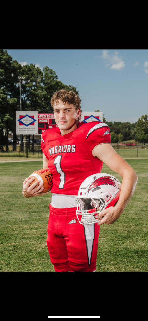 Football & Cross Country Senior Night Join us on Friday, November 6, at Warrior Stadium as we recognize our senior Football and Cross Country athletes! 🏈 Football Seniors Ashdon Pickering Austin Statler Austin Wooldridge Brayden Willis Hunter Kaja Jensen Kaja Kai Cambron Landon Pickering 🏃 Cross Country Senior Kyler Sharp The Senior Night ceremony will begin promptly at 6:20 p.m. Athletes and escorts should arrive by 6:05 p.m. Come help us celebrate these Warriors and their time representing Westside! ❤️🤍