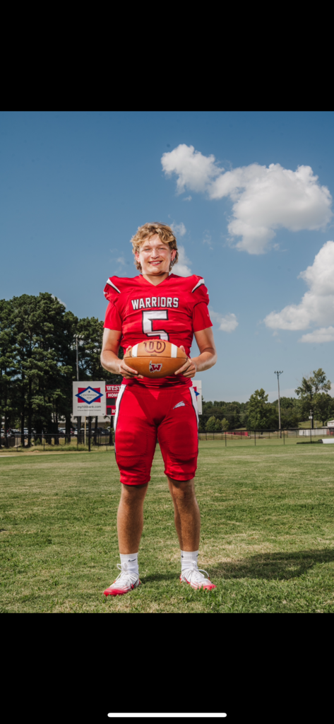 Football & Cross Country Senior Night Join us on Friday, November 6, at Warrior Stadium as we recognize our senior Football and Cross Country athletes! 🏈 Football Seniors Ashdon Pickering Austin Statler Austin Wooldridge Brayden Willis Hunter Kaja Jensen Kaja Kai Cambron Landon Pickering 🏃 Cross Country Senior Kyler Sharp The Senior Night ceremony will begin promptly at 6:20 p.m. Athletes and escorts should arrive by 6:05 p.m. Come help us celebrate these Warriors and their time representing Westside! ❤️🤍