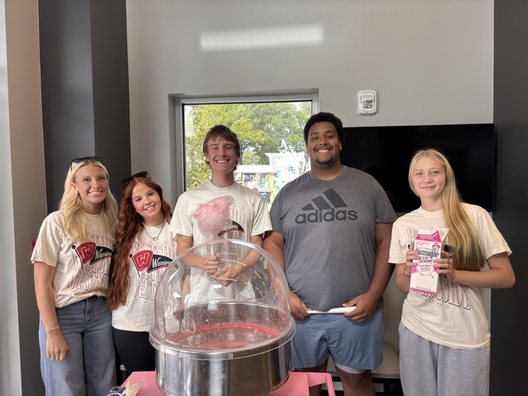 The WHS Student Council was happy to volunteer at the Dierksen Senior Day Hospice Fall Festival. Students help assist attendees, served cotton candy, and ran the bingo room!