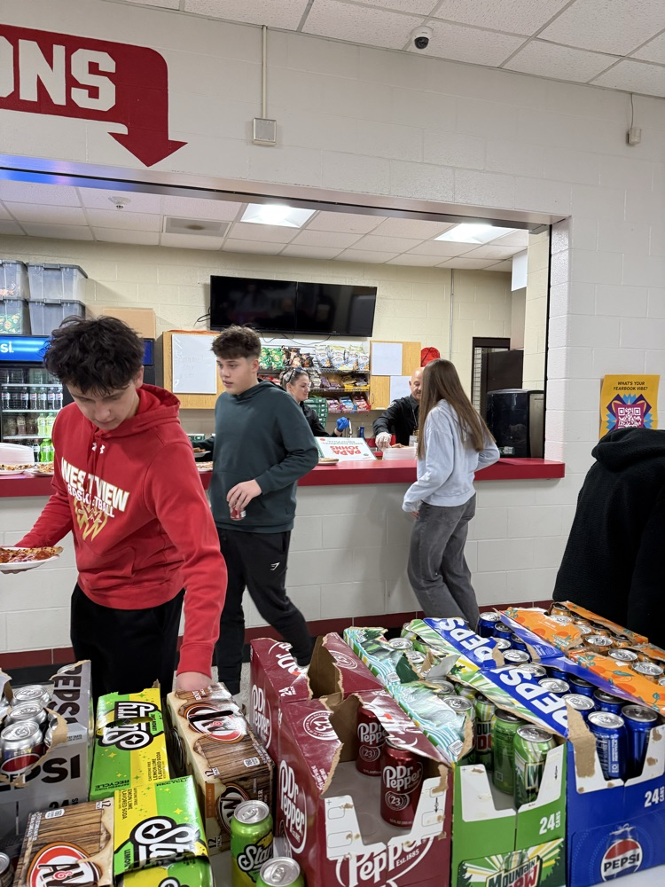 High honor roll students getting drinks