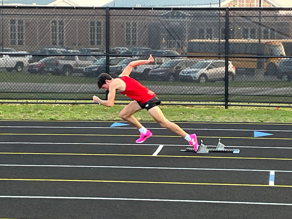 Noah Bontrager on the blocks