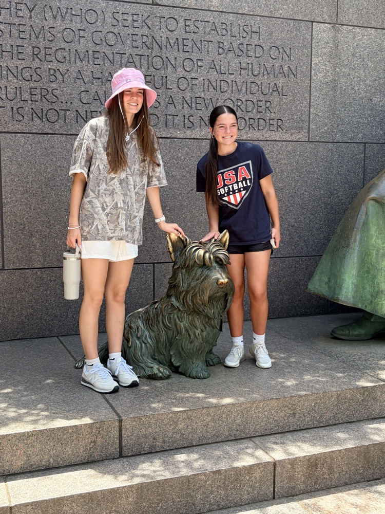 8th grade students DC trip 2026
