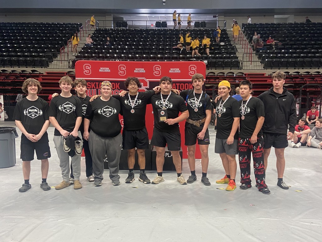 hs powerlifting team 2nd place skiatook meet