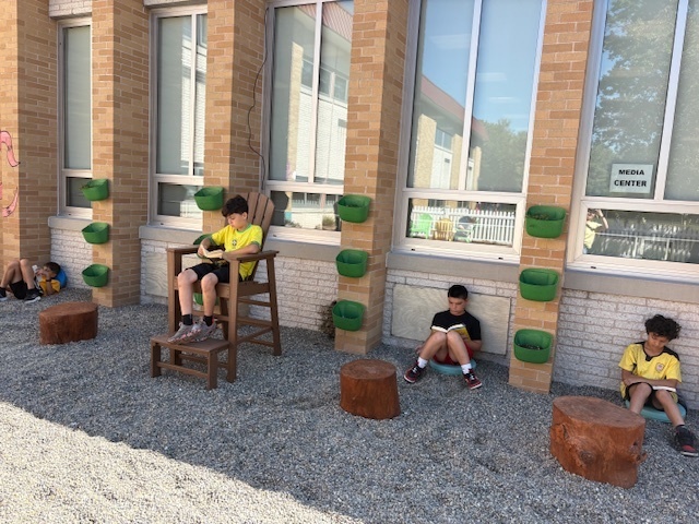 outdoor classroom