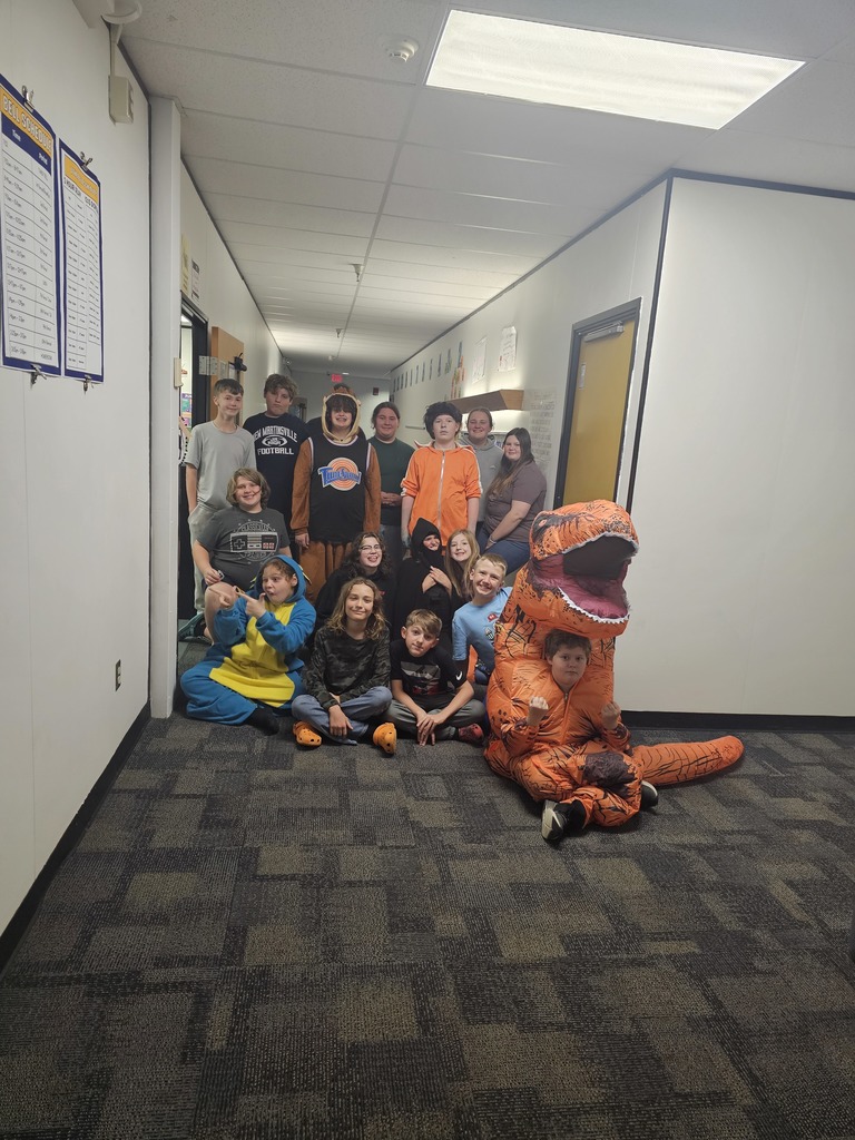 On October 29th, the New Martinsville School Robotics Teams celebrated the Halloween spirit by having a party. Thanks to the generosity and support of our parents the students had a great time. The students worked on their robots, watched a spooky movie and ate great treats. This activity really helped energize them and prepare them for the great season ahead. HAPPY HALLOWEEN!