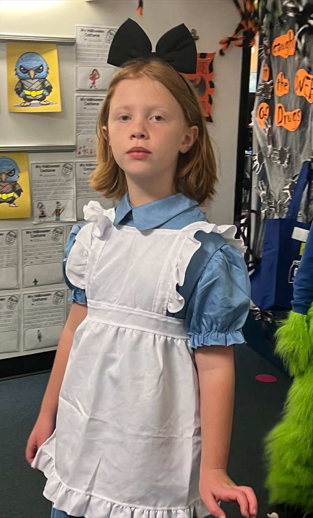 The second graders entertained us with a Halloween 🎃 parade in costume today. Some were spooky, ☠️ some were bootiful, 👻 some were square, 👾 some were clowning around, 🤡 and some were protectors, 👮🏻but they were all adorably having a great time!