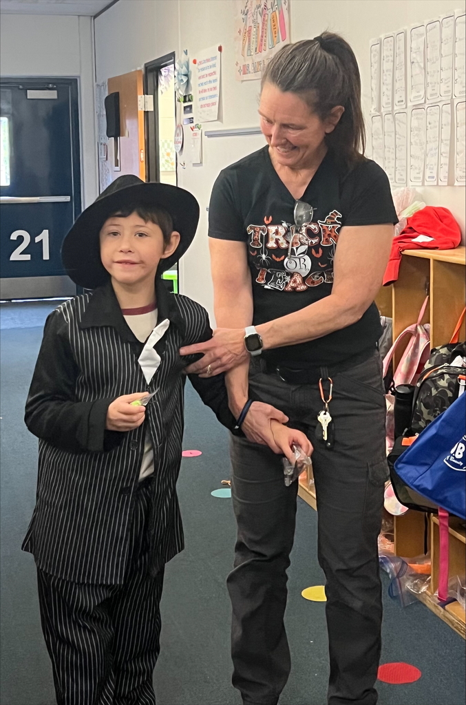 The second graders entertained us with a Halloween 🎃 parade in costume today. Some were spooky, ☠️ some were bootiful, 👻 some were square, 👾 some were clowning around, 🤡 and some were protectors, 👮🏻but they were all adorably having a great time!