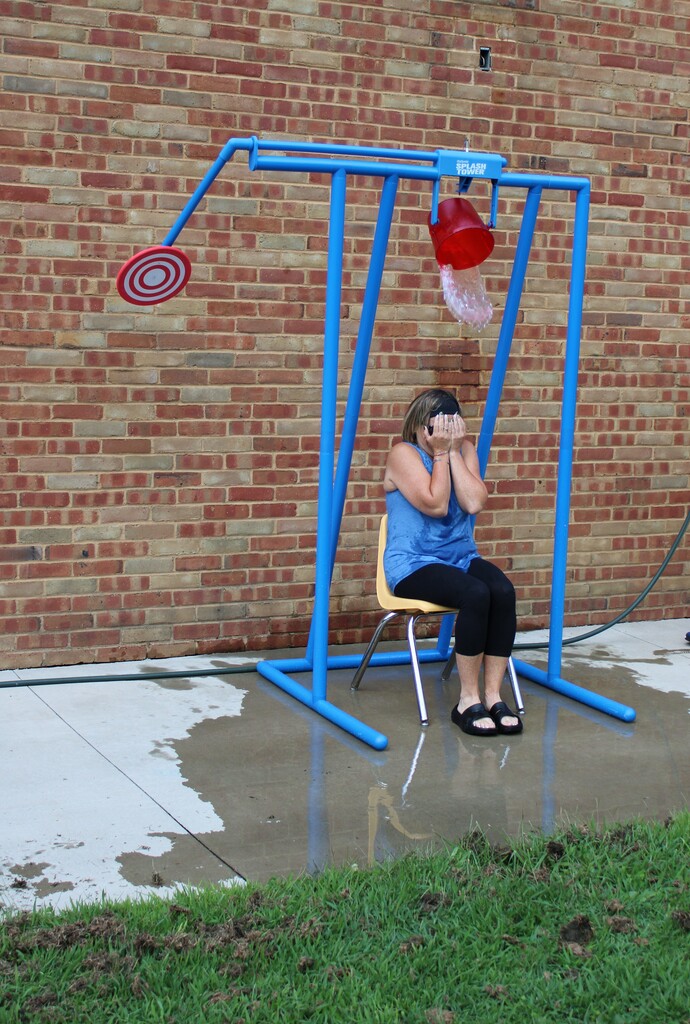 Bucket dump