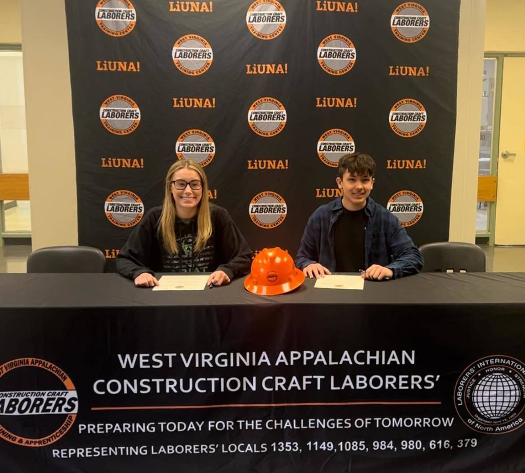 students with LiUNA 