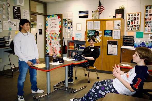 Speech Team's Practice Performance Workshop