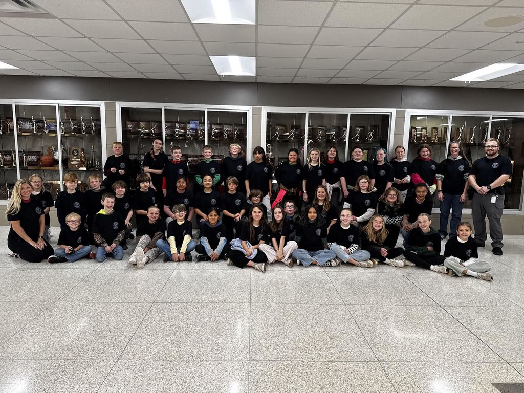 5th Grade Group Poses for Safety Week Graduation