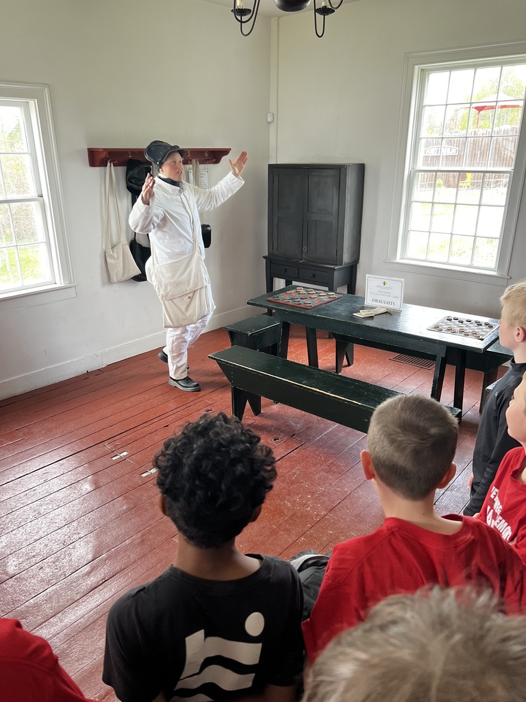 Students learning at Heritage Hill