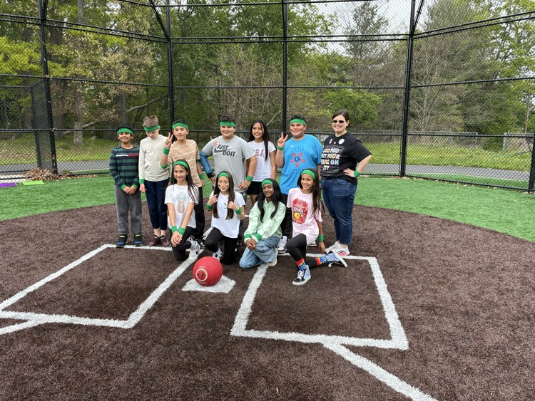 kids on field 