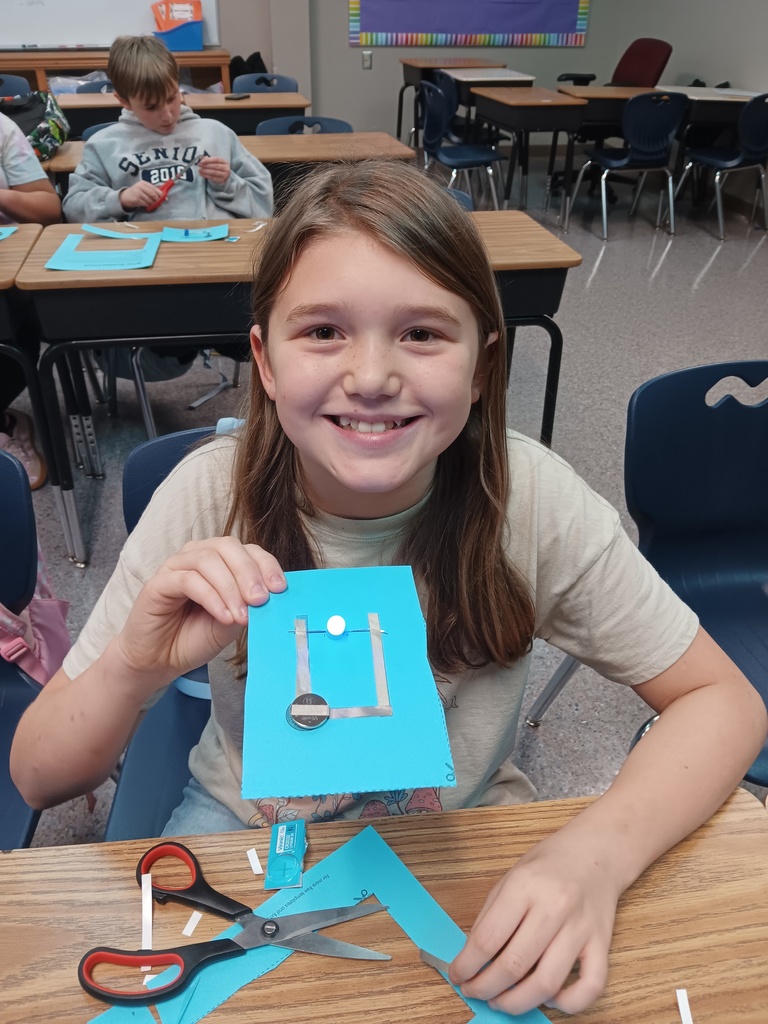 🔋💡 WCC Bear Necessities STEM Enrichment 💡🔋 Our 5th graders had an electrifying time learning about open and closed circuits! ⚡🐾 Every student successfully connected their circuits and lit them up 🔦—the excitement on their faces said it all! Hands-on learning + curious minds = so much fun and discovery! 🧠✨ #WCCBears #STEMEnrichment #FutureEngineers #HandsOnLearning