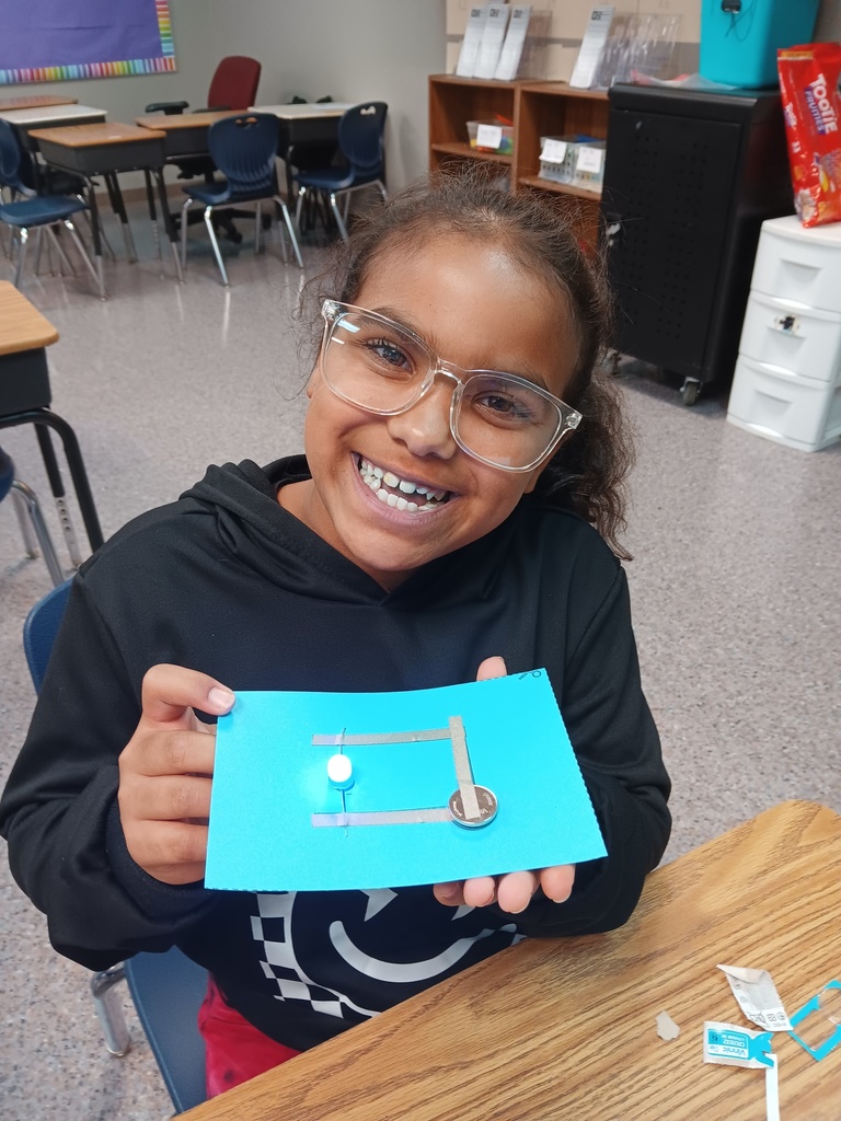 🔋💡 WCC Bear Necessities STEM Enrichment 💡🔋 Our 5th graders had an electrifying time learning about open and closed circuits! ⚡🐾 Every student successfully connected their circuits and lit them up 🔦—the excitement on their faces said it all! Hands-on learning + curious minds = so much fun and discovery! 🧠✨ #WCCBears #STEMEnrichment #FutureEngineers #HandsOnLearning