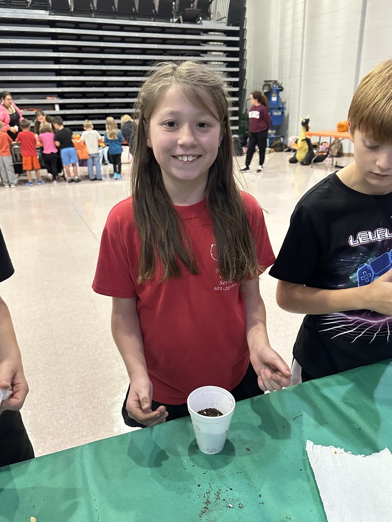 🎃 It’s the Great Pumpkin, Charlie Brown! 🍂✨  Our Bear Necessities students had an incredible theme day inspired by The Great Pumpkin, Charlie Brown! Students participated in hands-on learning across all content areas — literacy, science, math, and art! 📚🔬➕🎨  They carved pumpkins, created festive art, explored pumpkin math challenges, dissected pumpkins to study their parts, and even planted their own pumpkin seeds to grow pumpkins of their own! 🌱🎃  A special thank you to Peebles’ Farm Pumpkin Patch & Corn Maze in Augusta, Arkansas for their generous pumpkin donation that made this engaging learning day possible! 💛  #BearNecessities #WCCBears #TheGreatPumpkinCharlieBrown #HandsOnLearning #STEMinAction #ThankYouPeeblesFarm #FallFun #EngagedLearners