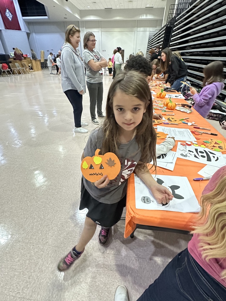 🎃 It’s the Great Pumpkin, Charlie Brown! 🍂✨  Our Bear Necessities students had an incredible theme day inspired by The Great Pumpkin, Charlie Brown! Students participated in hands-on learning across all content areas — literacy, science, math, and art! 📚🔬➕🎨  They carved pumpkins, created festive art, explored pumpkin math challenges, dissected pumpkins to study their parts, and even planted their own pumpkin seeds to grow pumpkins of their own! 🌱🎃  A special thank you to Peebles’ Farm Pumpkin Patch & Corn Maze in Augusta, Arkansas for their generous pumpkin donation that made this engaging learning day possible! 💛  #BearNecessities #WCCBears #TheGreatPumpkinCharlieBrown #HandsOnLearning #STEMinAction #ThankYouPeeblesFarm #FallFun #EngagedLearners