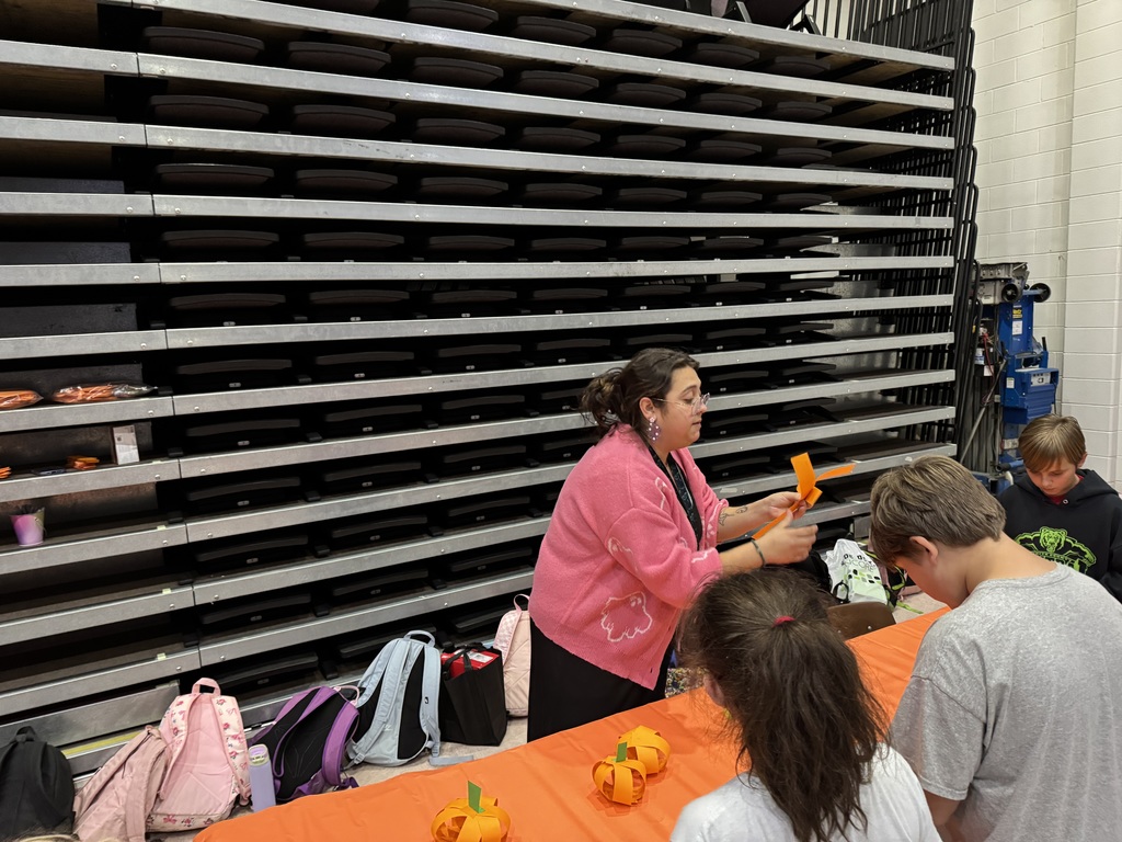 🎃 It’s the Great Pumpkin, Charlie Brown! 🍂✨  Our Bear Necessities students had an incredible theme day inspired by The Great Pumpkin, Charlie Brown! Students participated in hands-on learning across all content areas — literacy, science, math, and art! 📚🔬➕🎨  They carved pumpkins, created festive art, explored pumpkin math challenges, dissected pumpkins to study their parts, and even planted their own pumpkin seeds to grow pumpkins of their own! 🌱🎃  A special thank you to Peebles’ Farm Pumpkin Patch & Corn Maze in Augusta, Arkansas for their generous pumpkin donation that made this engaging learning day possible! 💛  #BearNecessities #WCCBears #TheGreatPumpkinCharlieBrown #HandsOnLearning #STEMinAction #ThankYouPeeblesFarm #FallFun #EngagedLearners